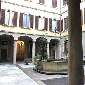 https://artsy-loft-in-brera-duomo.it-lombardy.com