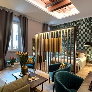Tree Charme Parliament Boutique *** Rom