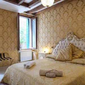 La Residenza Di Carlo Close To Piazza San Marco Appartement
