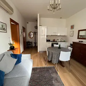 https://elegant-apartment.hotelinveneto.com