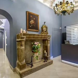 Gcf Luxury Suites, ** Rom