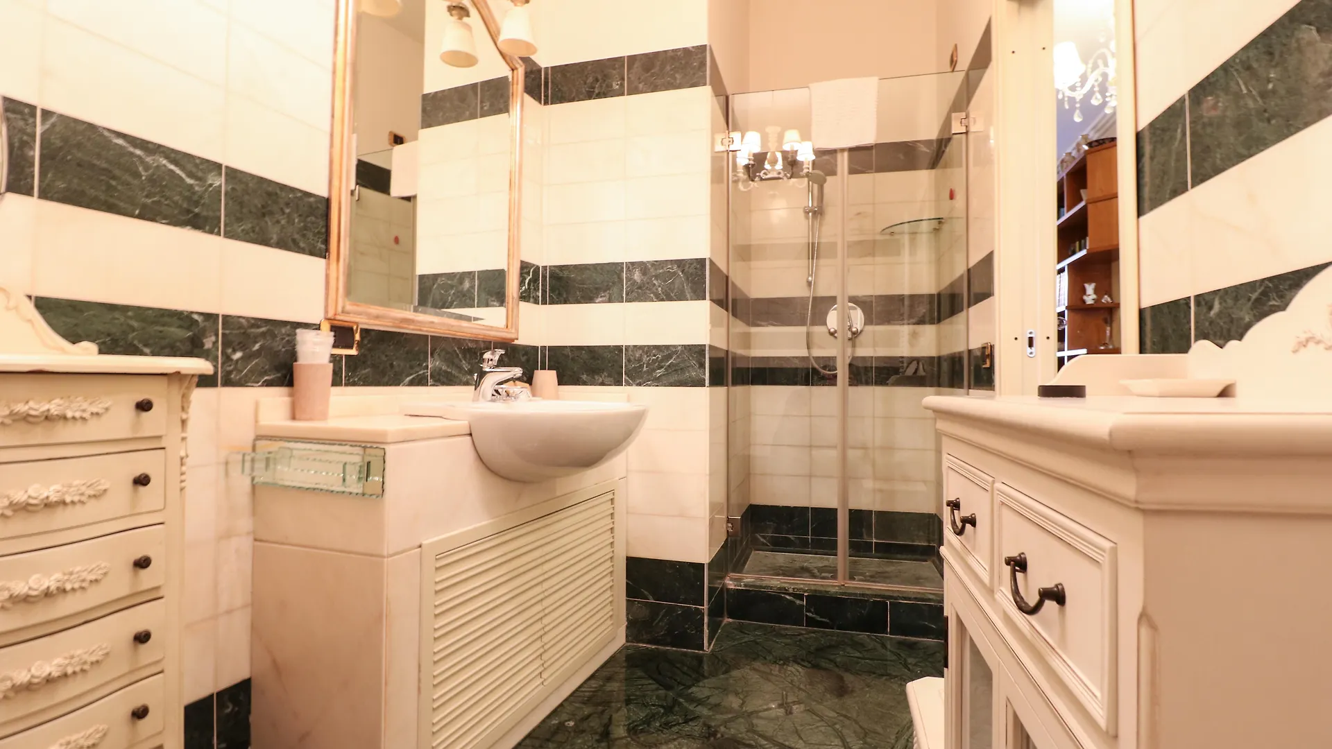 Rome Kings Suite